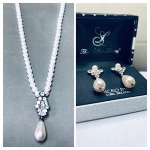 Gorgeous Bridal Necklace & Earring Set